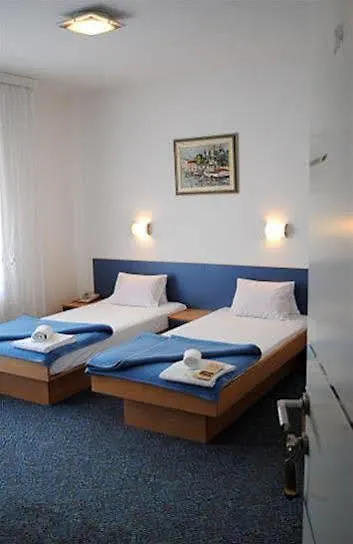 Zvonimir Hotel Split Croácia